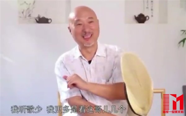 为什么呢?因为好声音几位评委在台上的表演着实精湛,“我觉得对他们表演的提高特有好处,表演真好。”